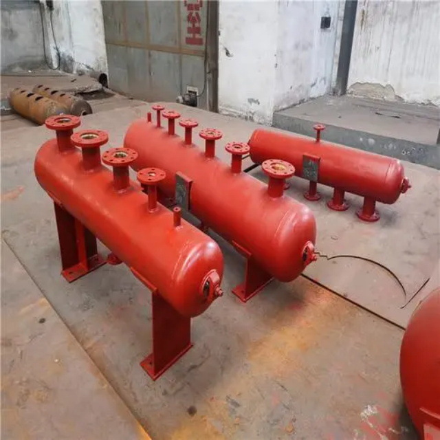西区分集水器安装高度